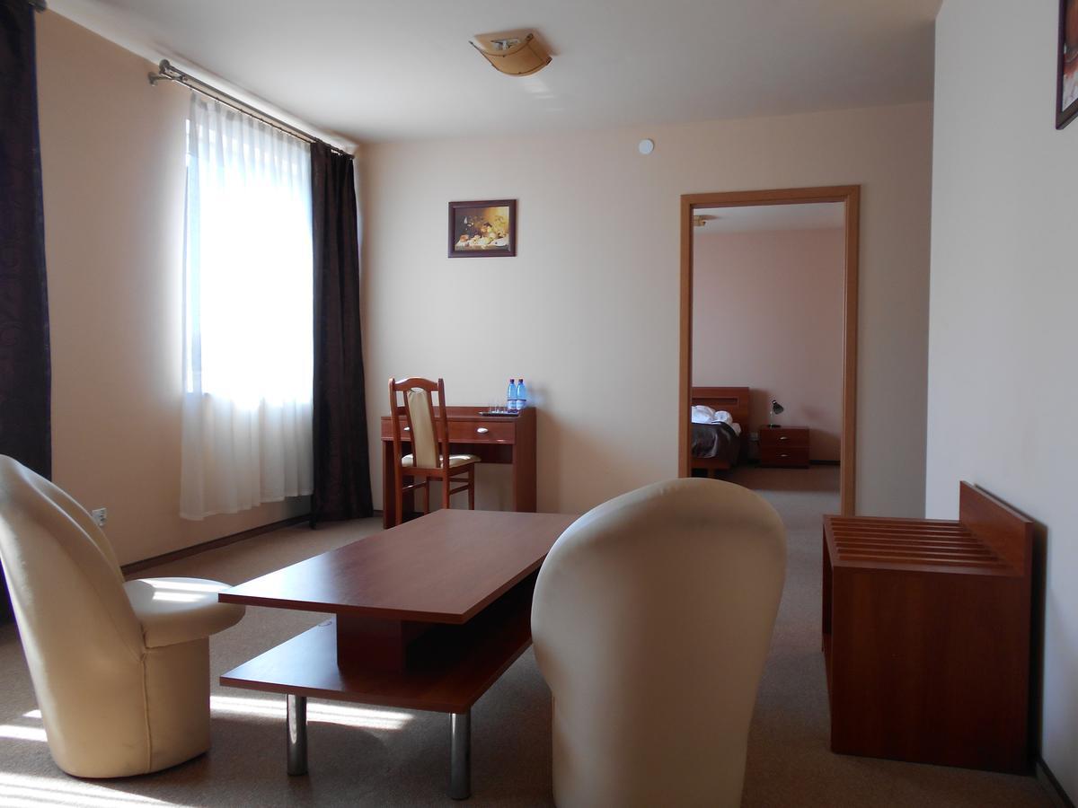 Hotel Astor Radom Exteriér fotografie